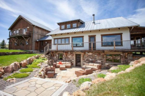 Meredith Ranch Chalet and Guest House